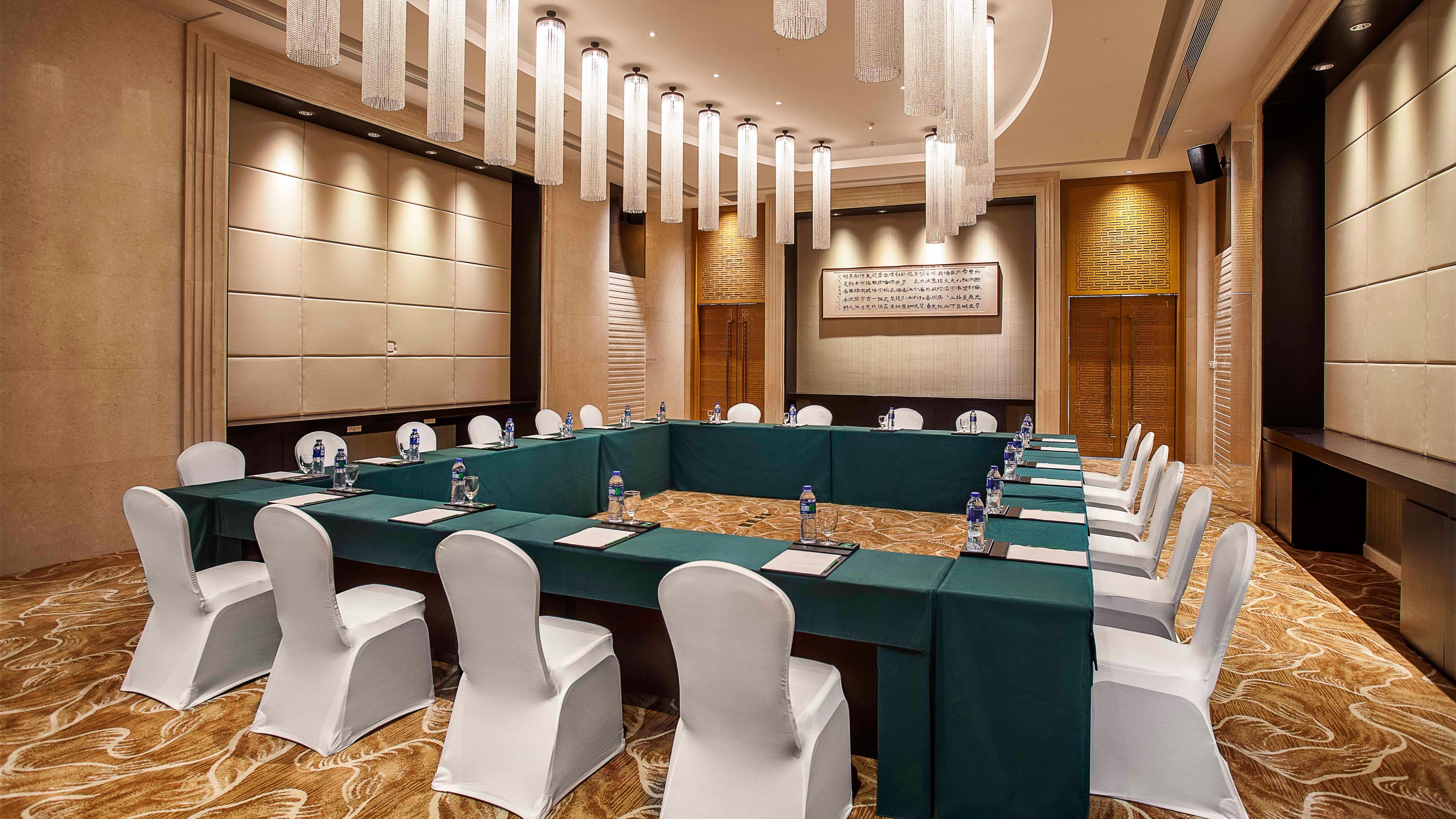 Holiday Inn Nanchang Riverside By Ihg Exterior photo