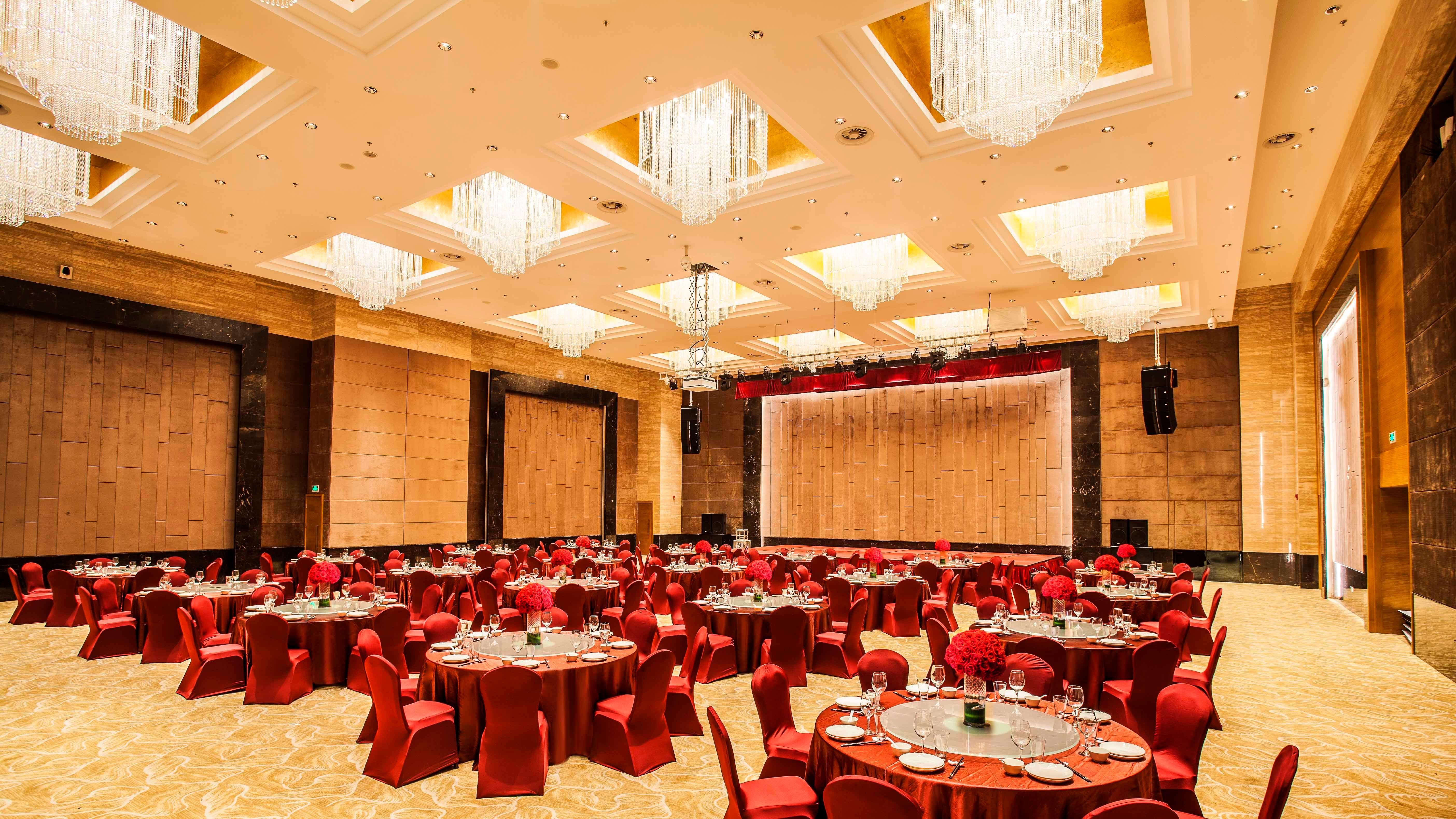 Holiday Inn Nanchang Riverside By Ihg Exterior photo